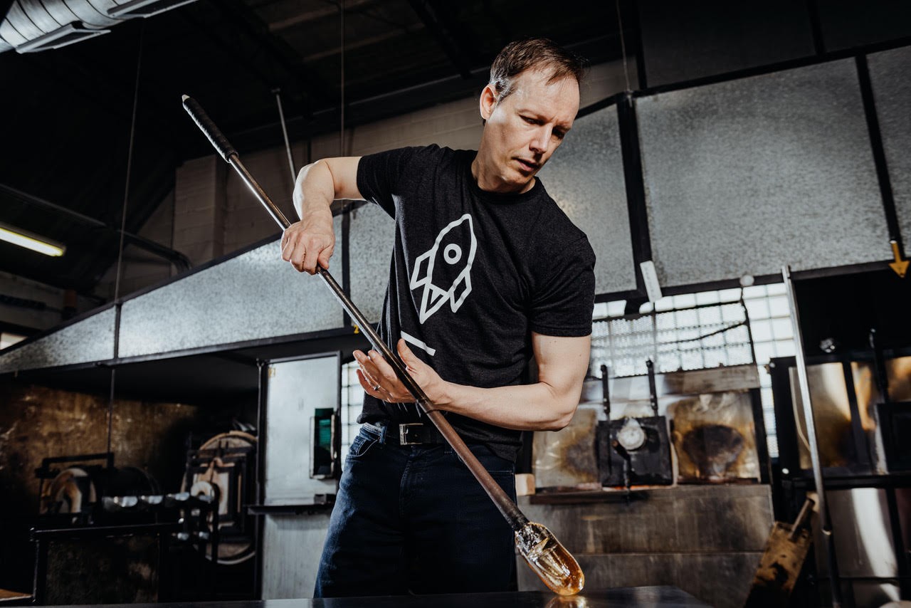 Jim McKelvey working in his glass studio